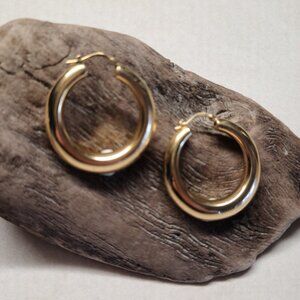 Italian 14k Solid Gold Hoop Earrings